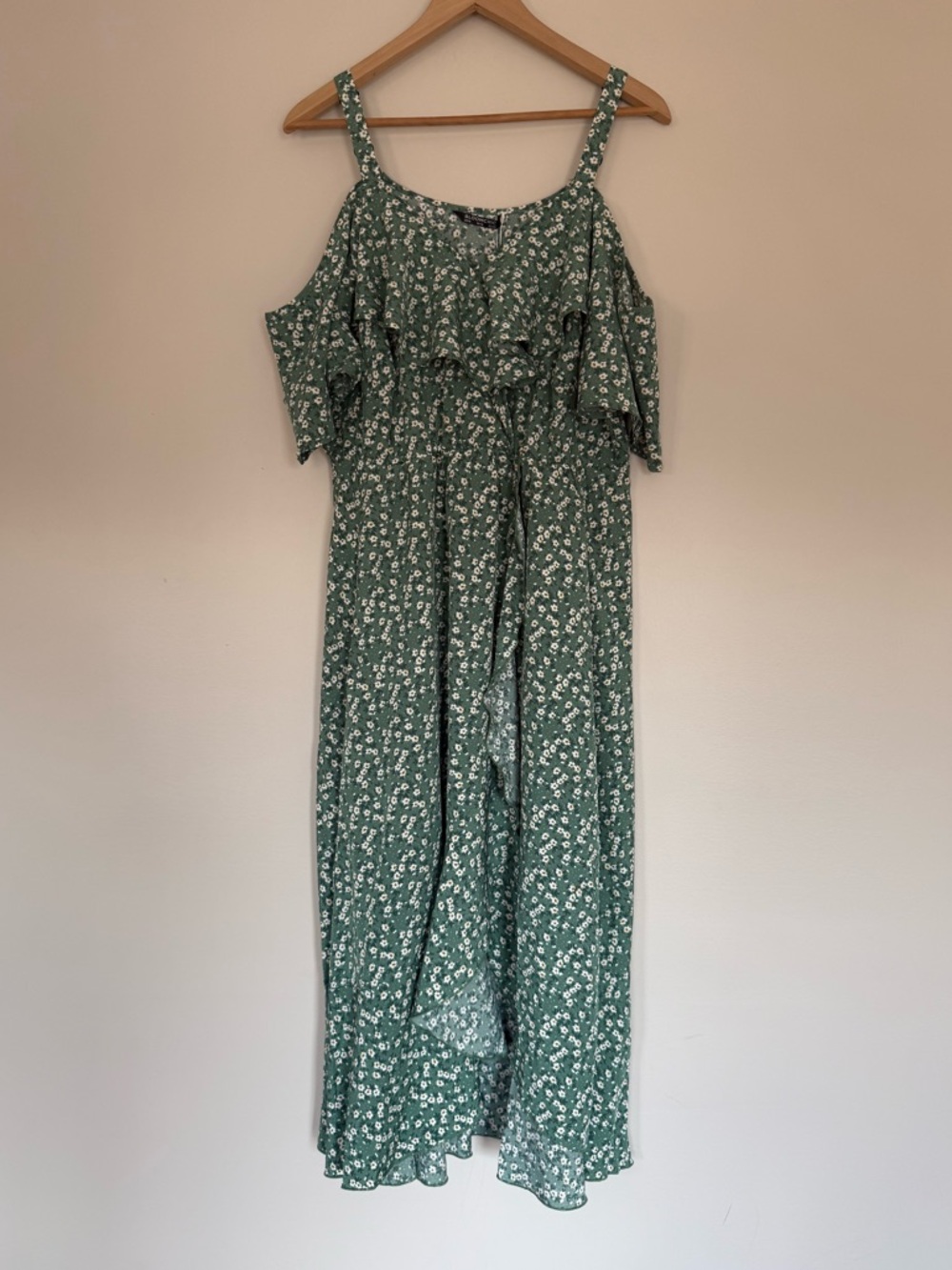 BloomChic Elegant Green Ditsy Floral Wrap Cold Shoulder Ruffle Midi Dress Sz 10
